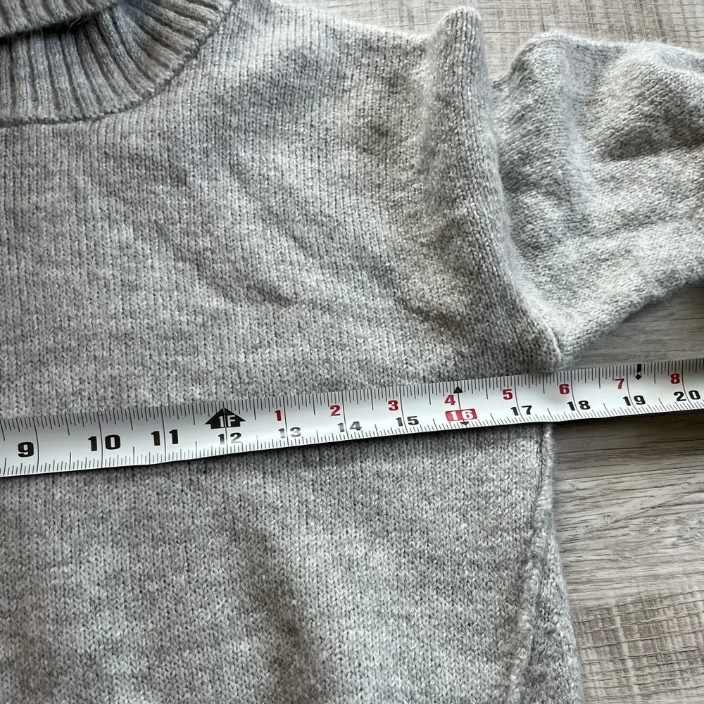 Gap cowl neck wool blend sweater size XS